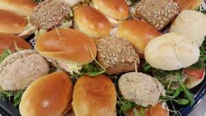 Plateau Séminaire mélange petits pains - La tartiniere du zoning - Wauthier-Braine