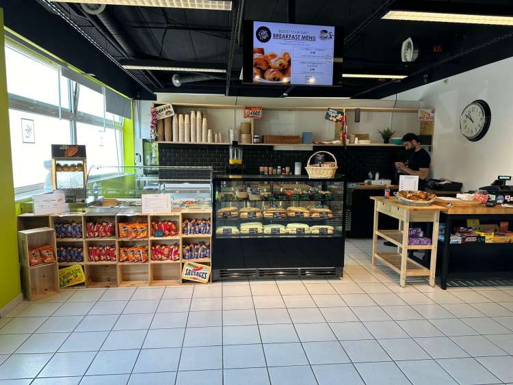 sandwicherie-kiwi-cafe-neder-neder-over-heembeek-bru-2